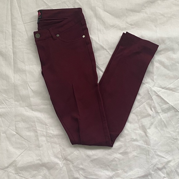 Bebe Burgundy Jeggings - Picture 1 of 4